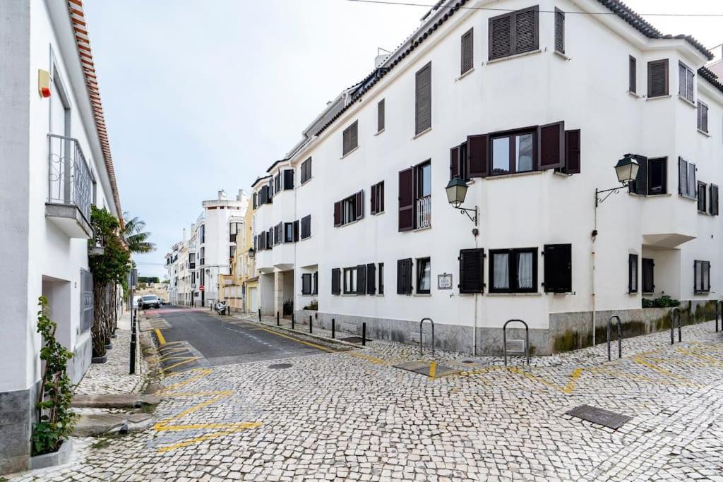 Ocean Breeze: T1 Apartment In Cascais Exterior photo